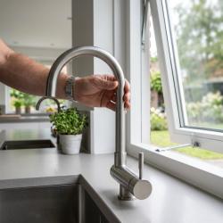 modern-stainless-steel-kitchen-faucet-handle